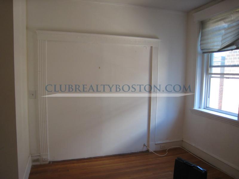 316 Saint Paul St, Washington Square