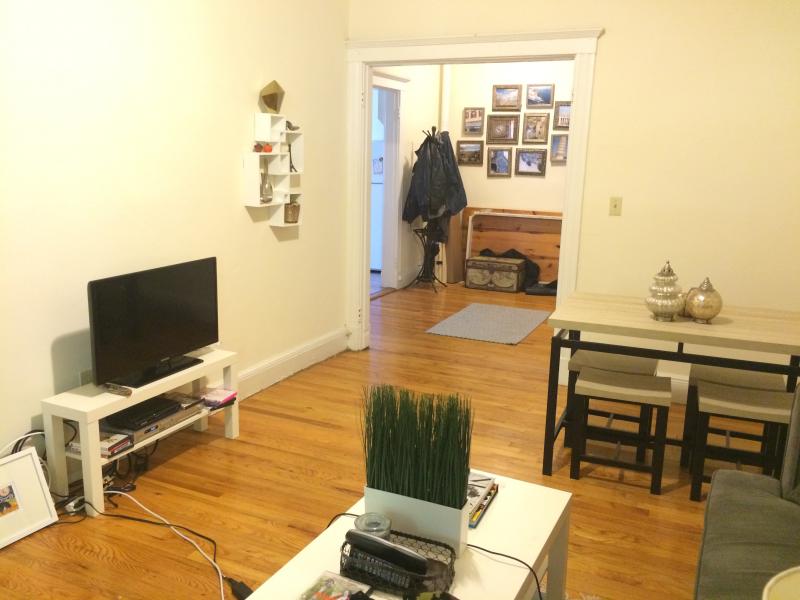 2 bed, 1 bath apartment for rent at 1713 Commonwealth Ave Unit 7, Brighton — photo 2 of 7