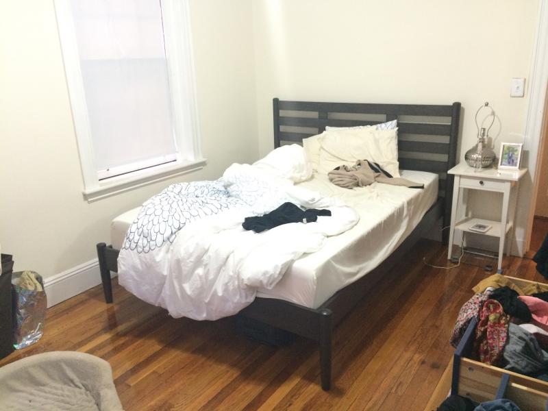 1 bed, 1 bath apartment for rent at 5 Lothian Rd Unit 22, Brighton — photo 2 of 7