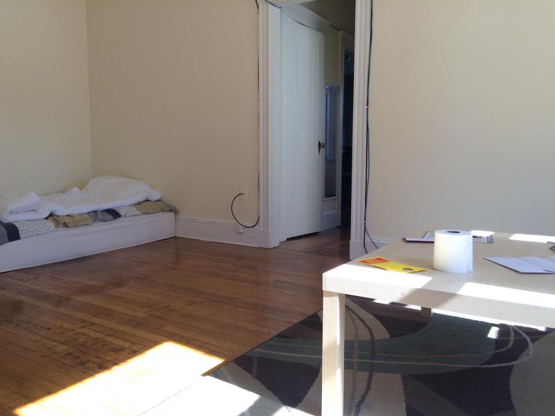 1610 Massachusetts Ave, Harvard Square