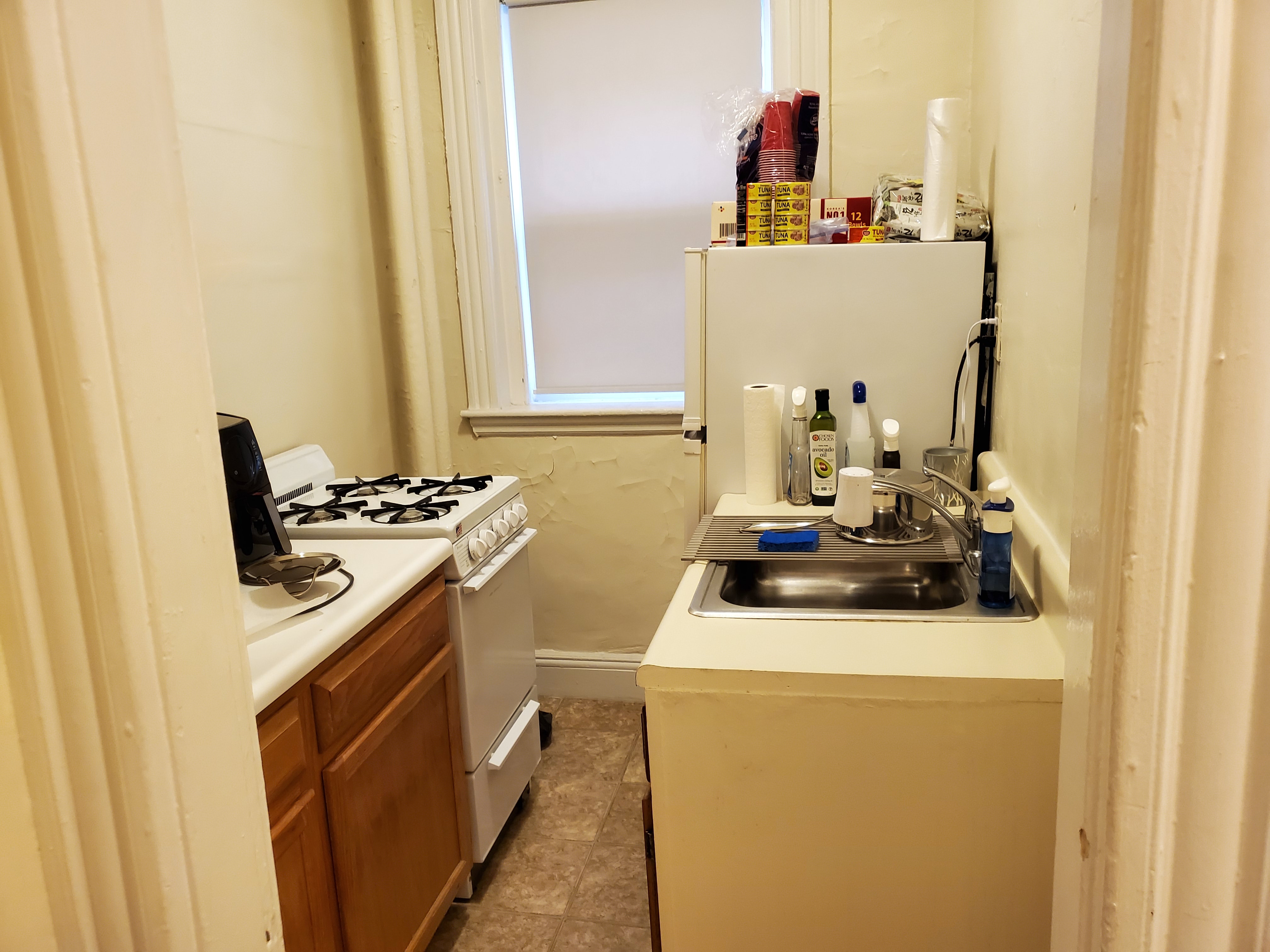 Studio bed, 1 bath apartment for rent at 1203 Boylston St Unit 2, Fenway — photo 8 of 14