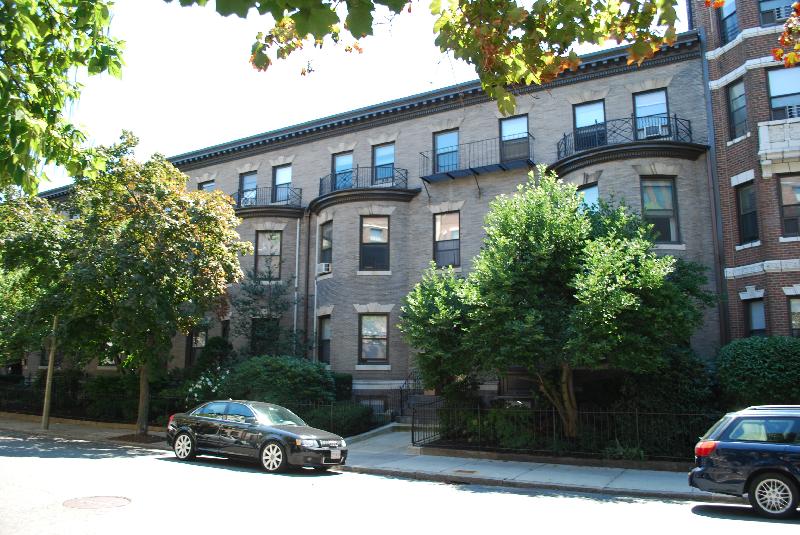 30 Peterborough St, Fenway