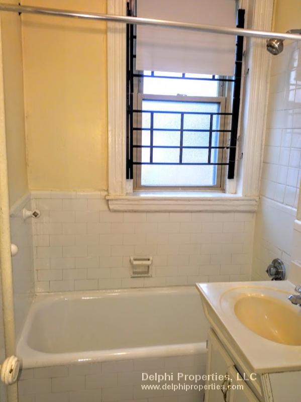 7 Lothian Rd, Brighton