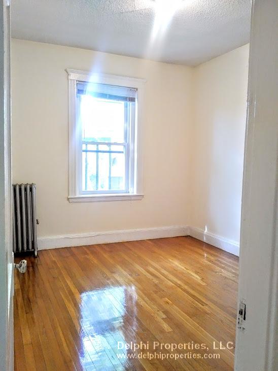 1715 Commonwealth Ave, Brighton