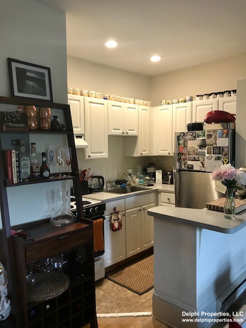 554 Massachusetts Ave, South End