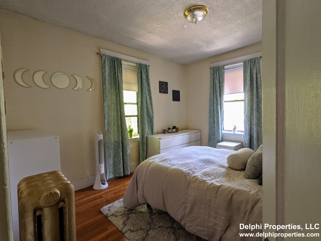 1713 Commonwealth Ave, Brighton