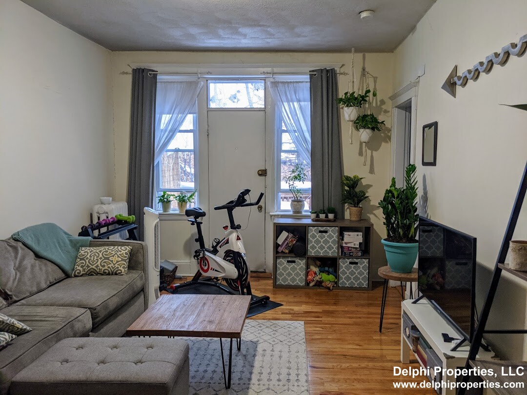 1713 Commonwealth Ave, Brighton