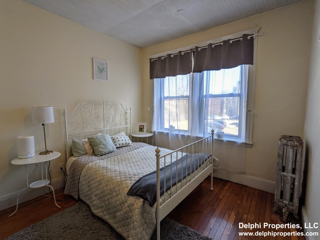 1713 Commonwealth Ave, Brighton