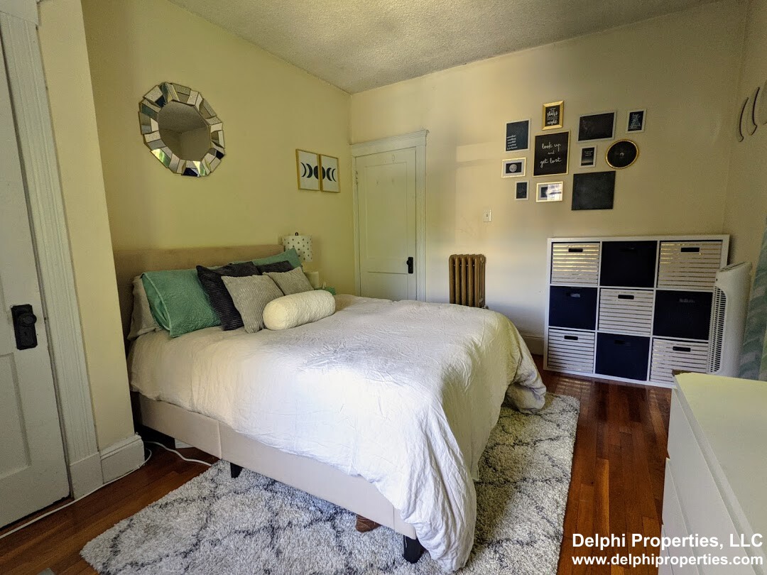 1713 Commonwealth Ave, Brighton