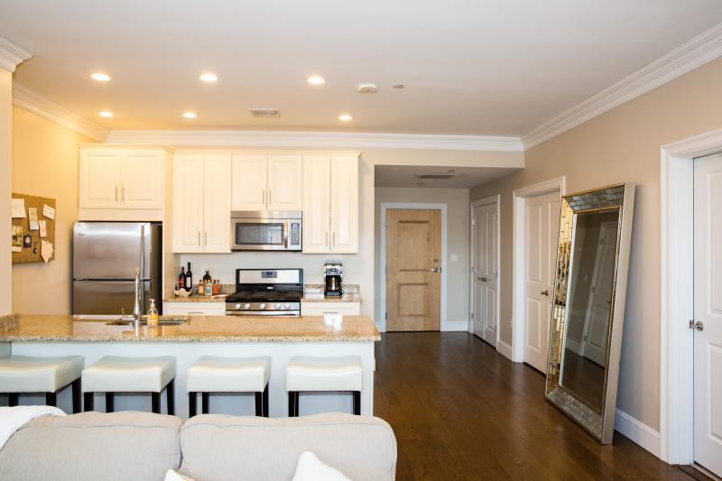 20 Englewood Ave, Washington Square