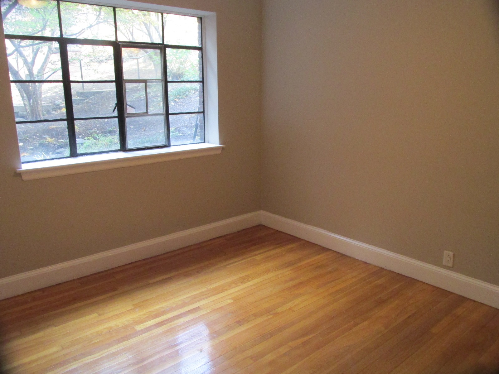 93 Strathmore Rd. — Brighton