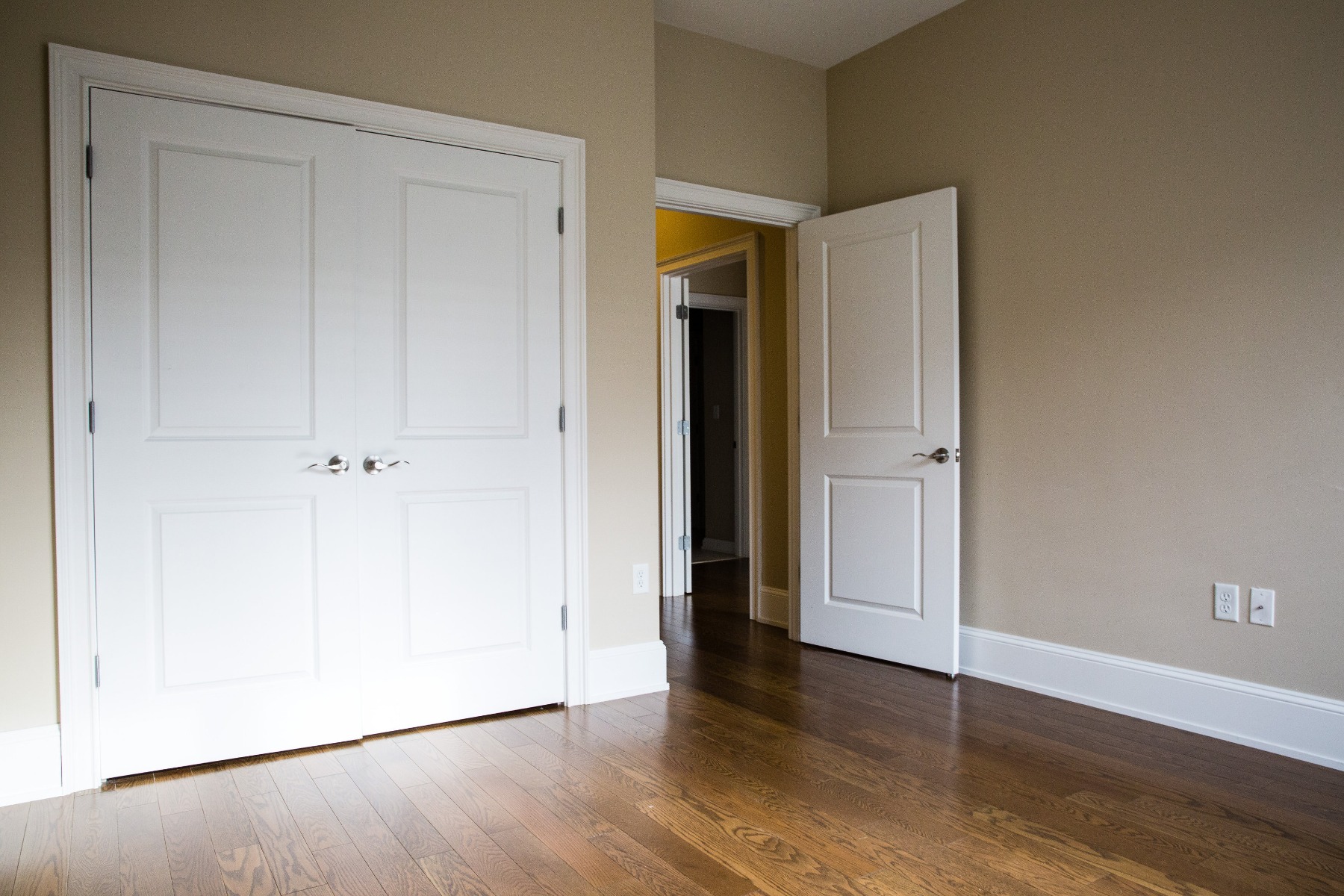 375 Market St, Oak Square