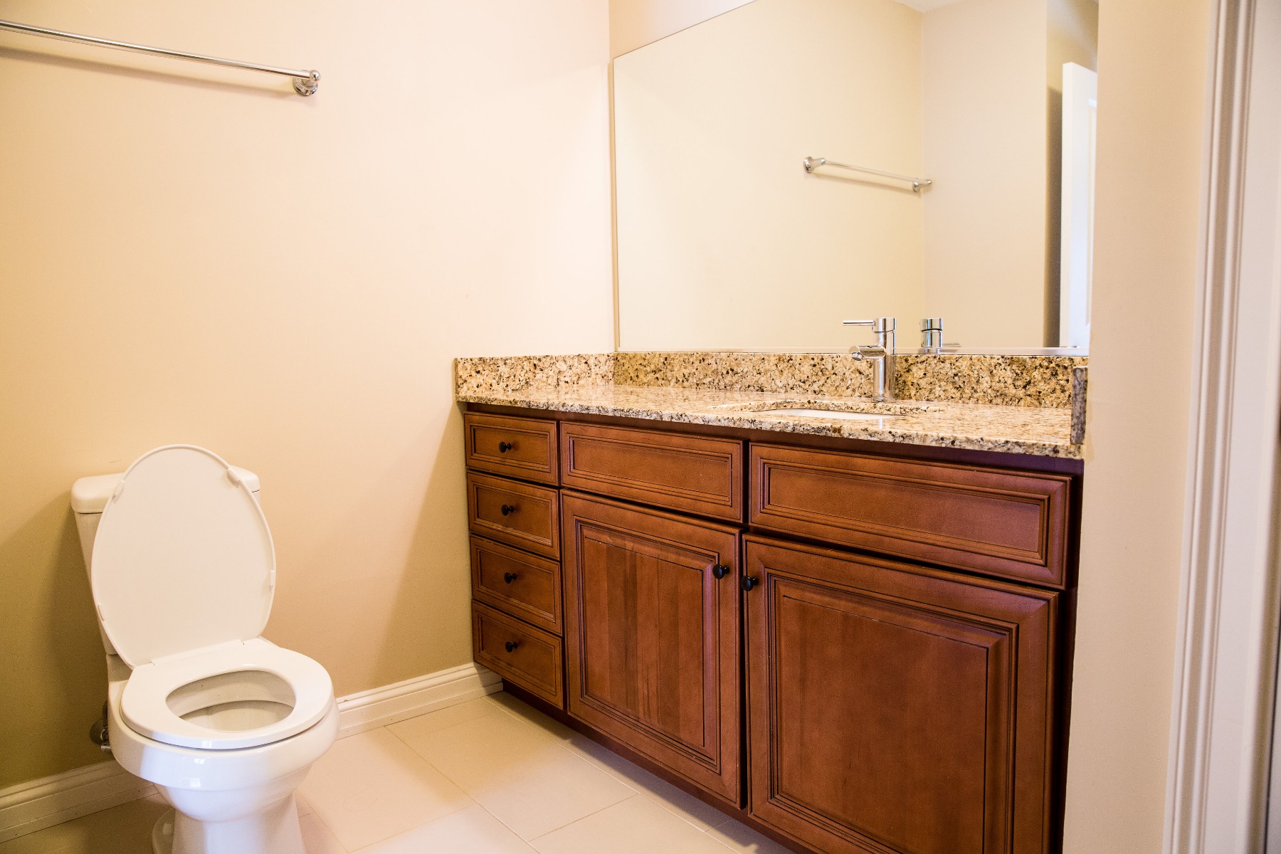 375 Market St, Oak Square