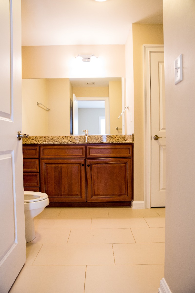 375 Market St, Oak Square