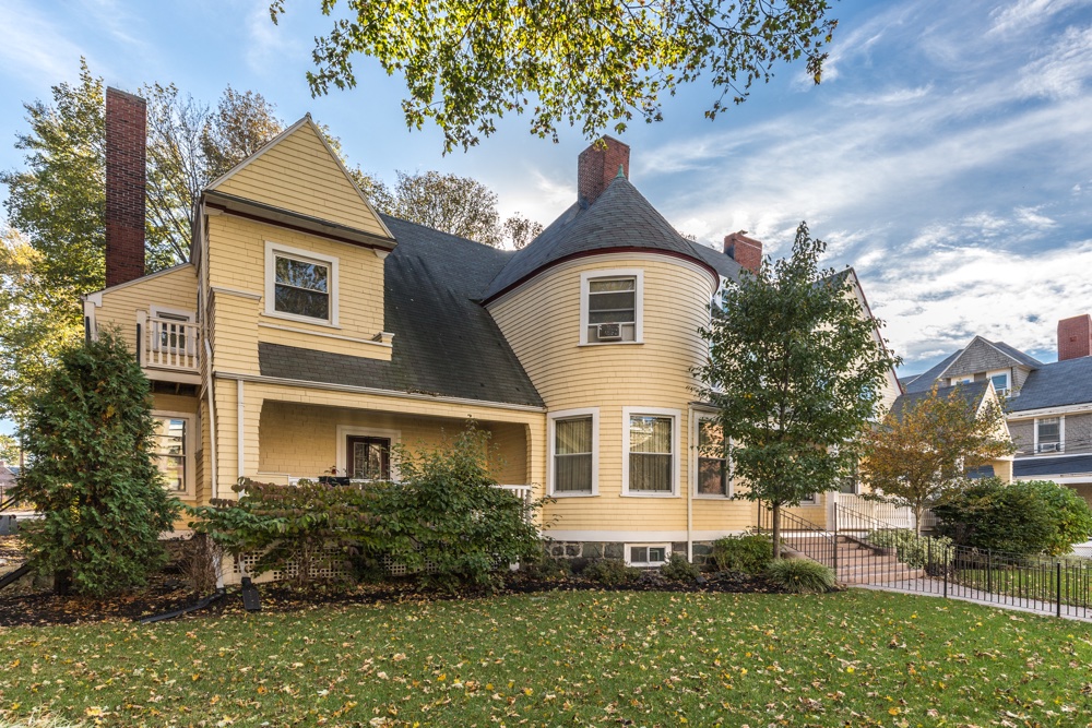 73 Gardner St, Allston