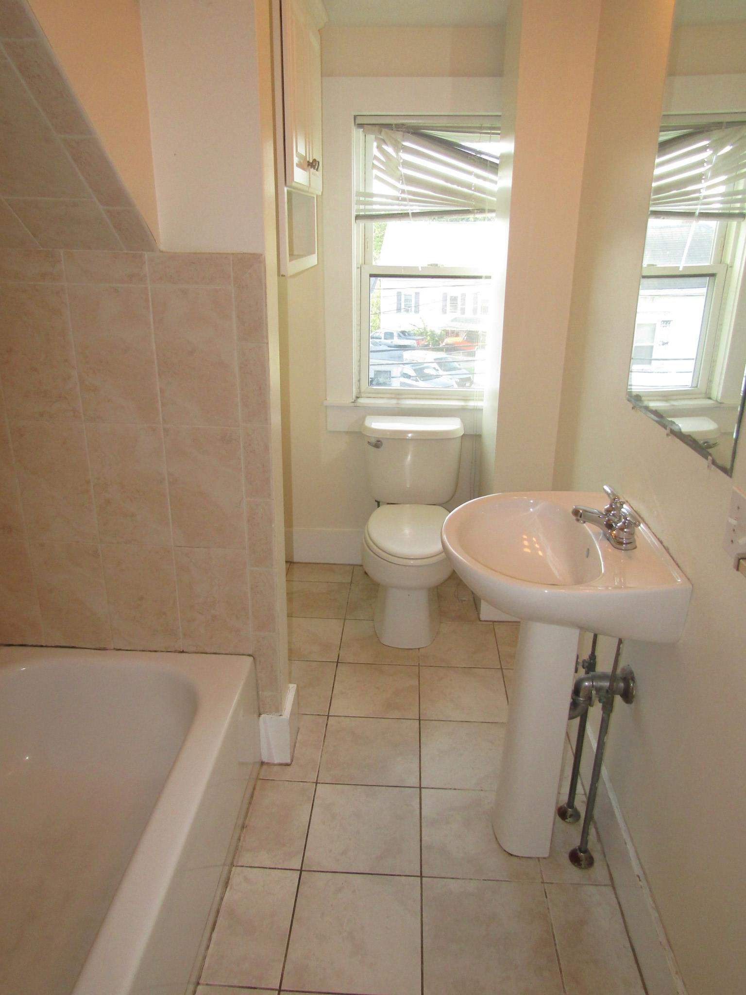 4 bed, 2 bath apartment for rent at 167 Charles St Unit 3, Waltham — photo 13 of 16