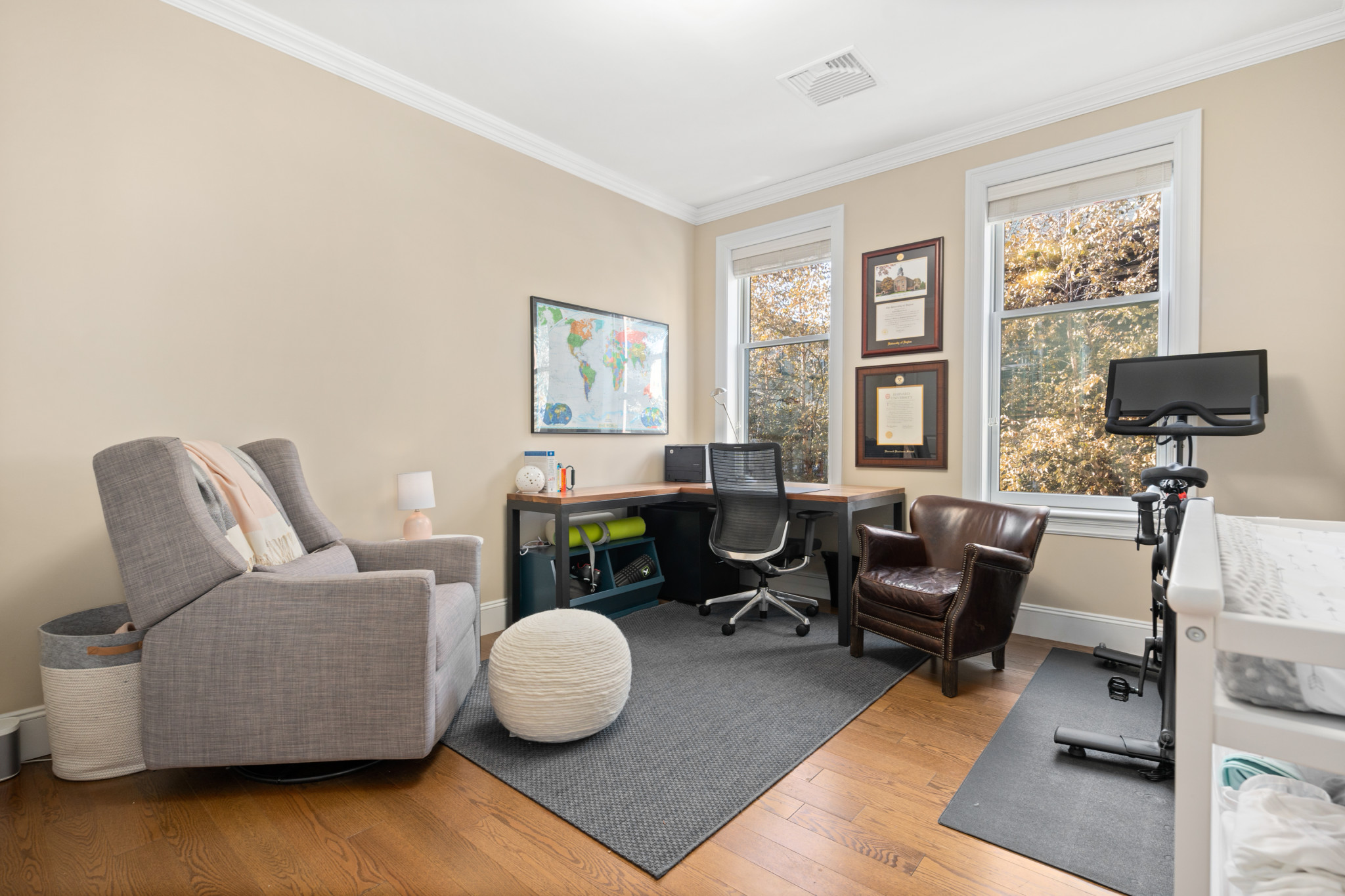 20 Englewood Ave, Washington Square