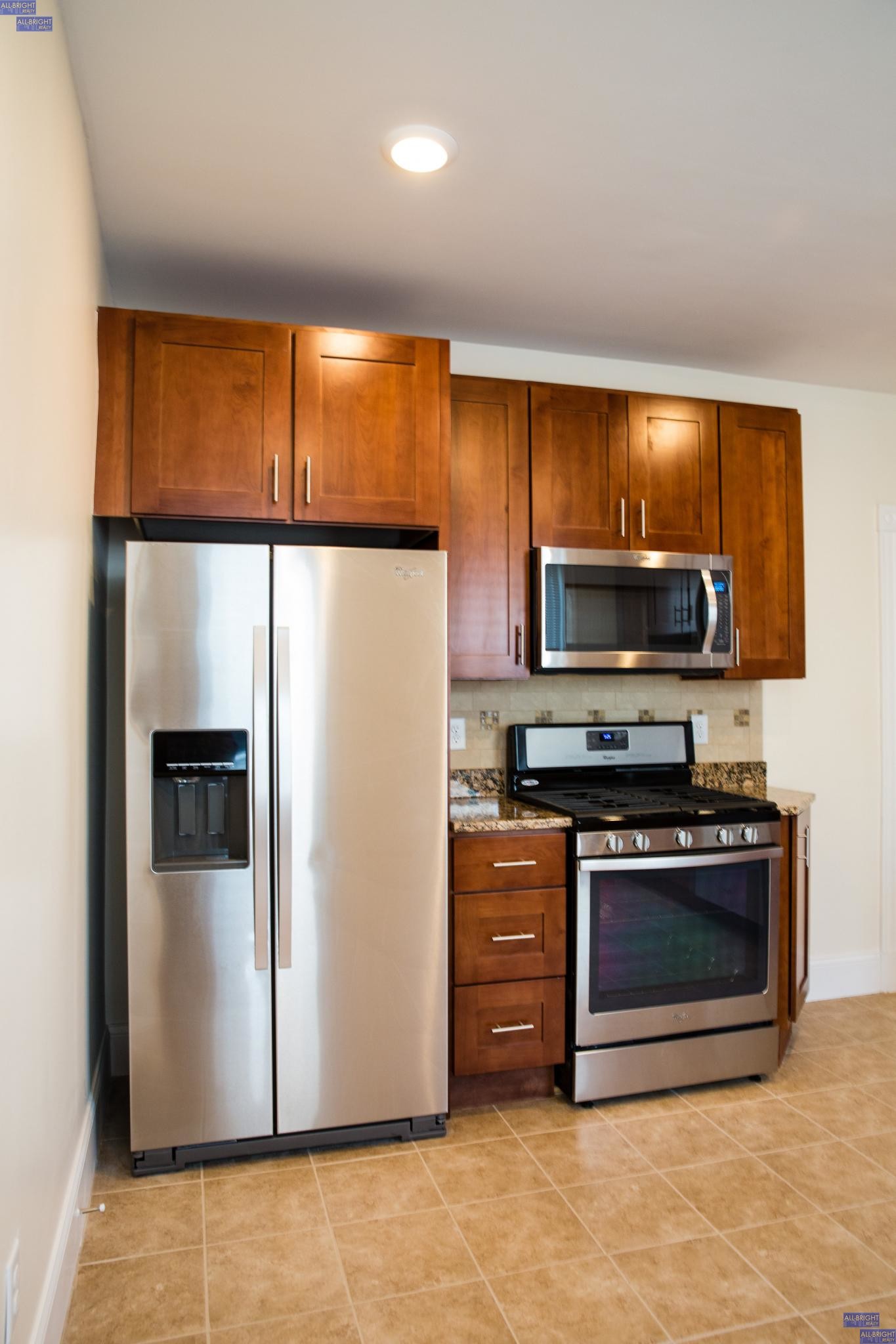 288 Summit Ave, Brighton