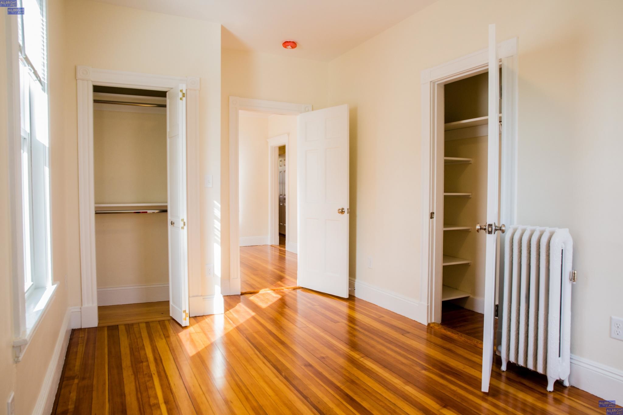 288 Summit Ave, Brighton