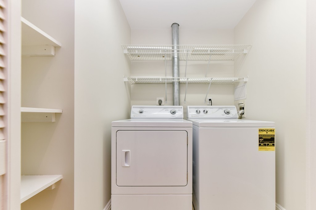 24 Dean Rd, Washington Square