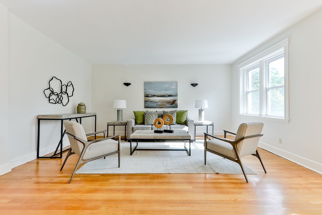 24 Dean Rd, Washington Square