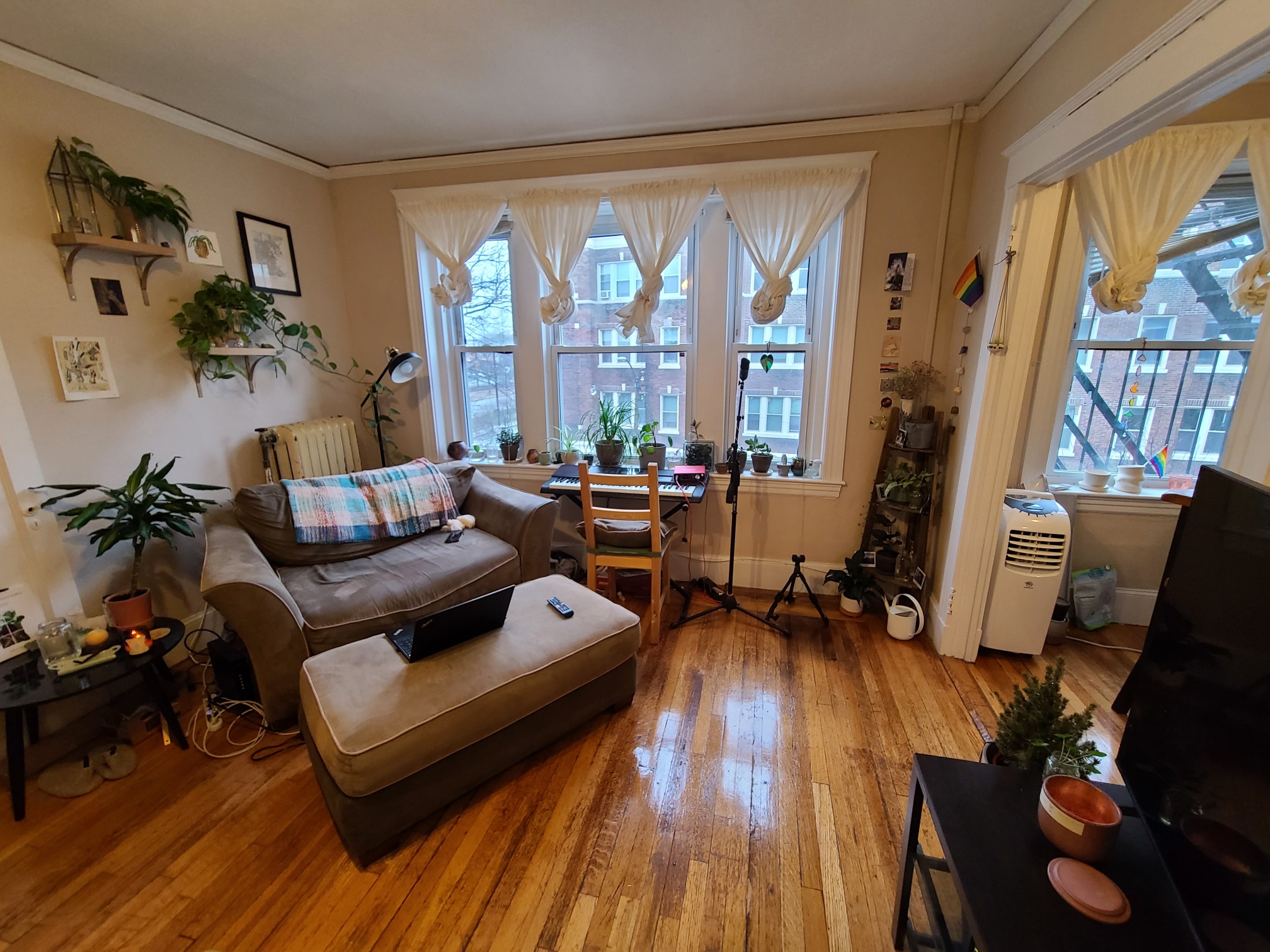 1619 Commonwealth Ave, Brighton