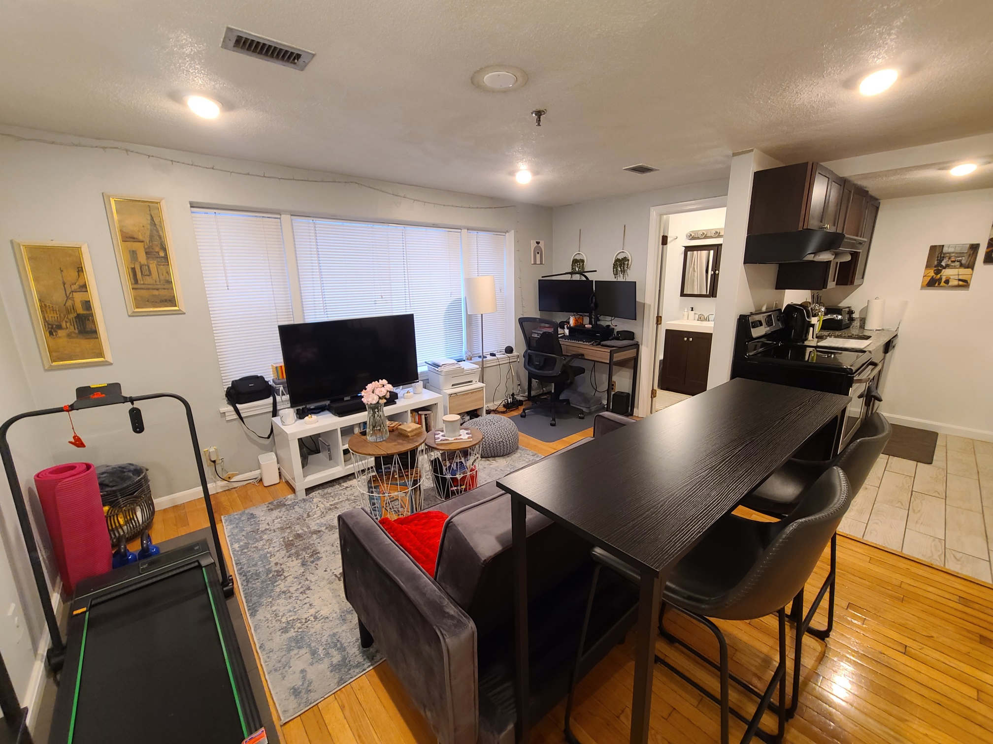 Photos of apartment on Commonwealth Ave.,Boston MA 02135