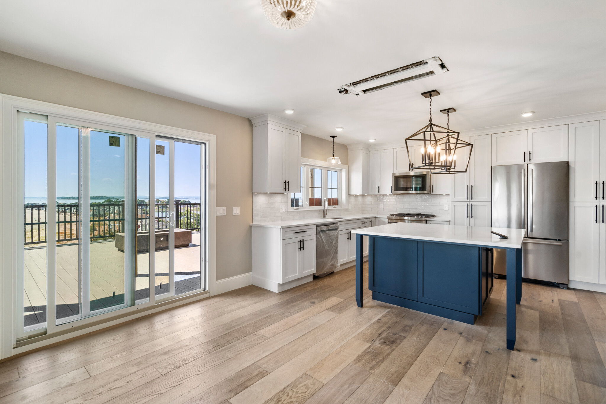 77 Harbor View Ave, Winthrop