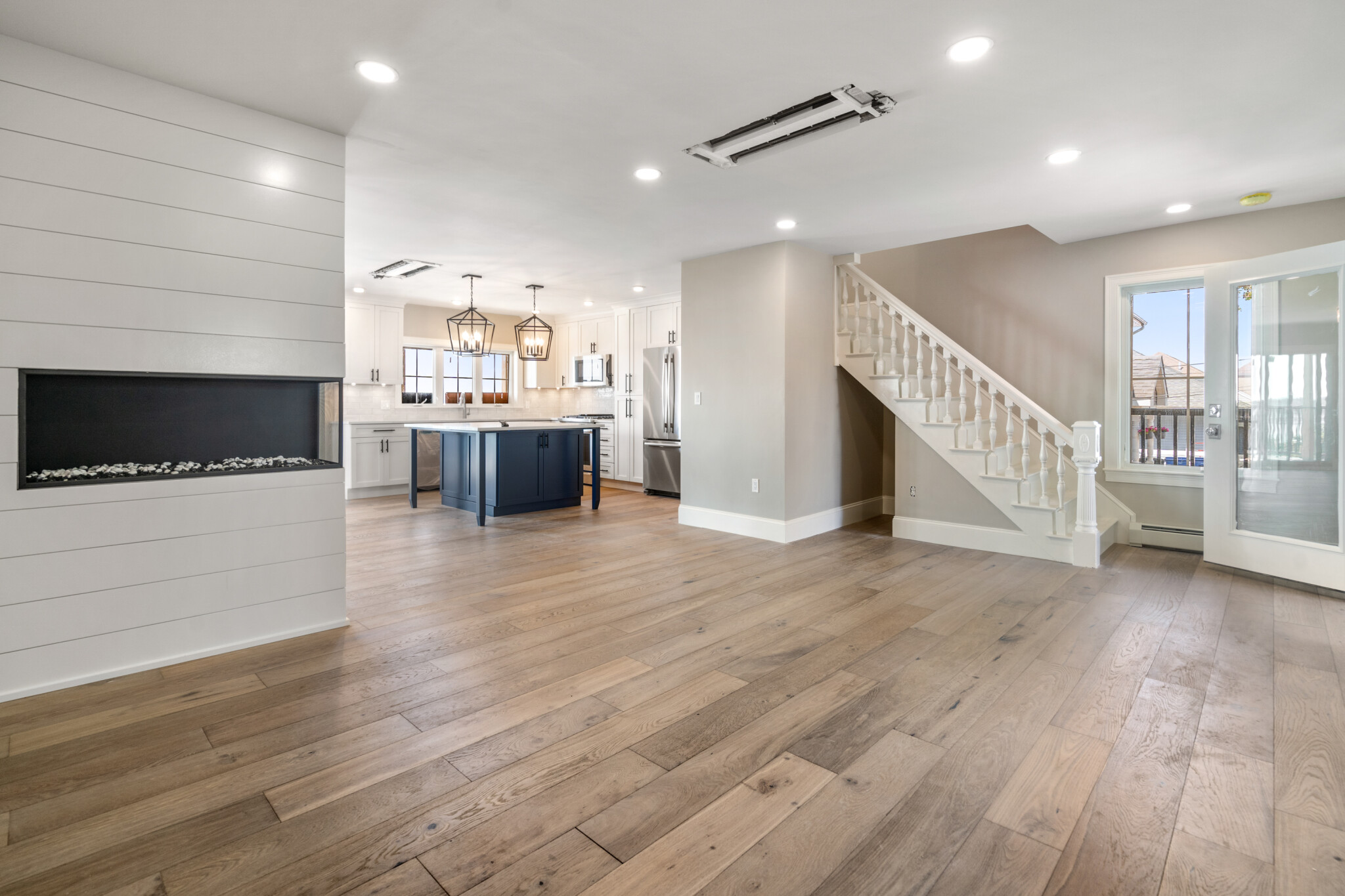 77 Harbor View Ave, Winthrop