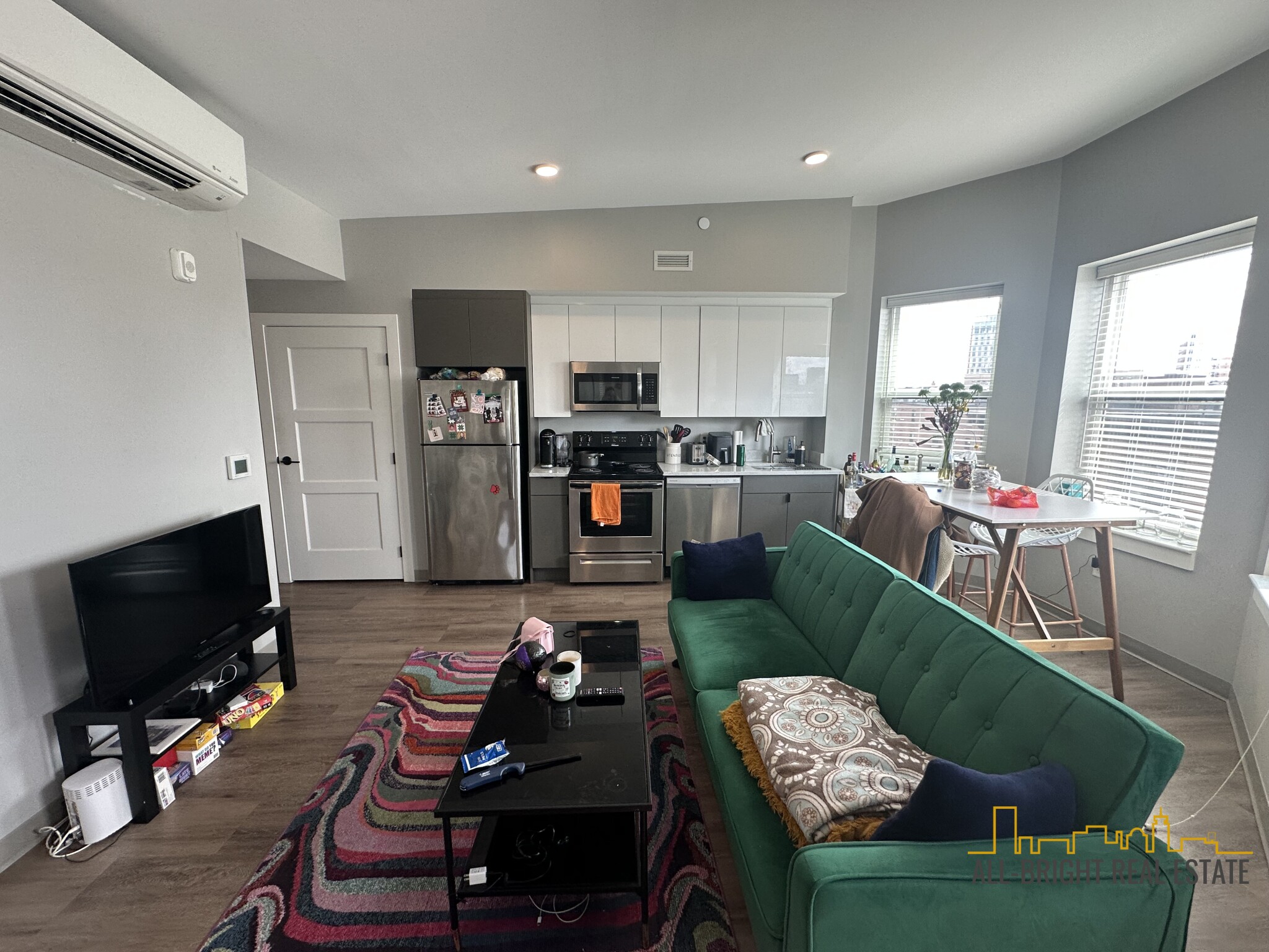 https://ygl-photos.s3.us-west-004.backblazeb2.com/26W67e4619206ee5.jpg