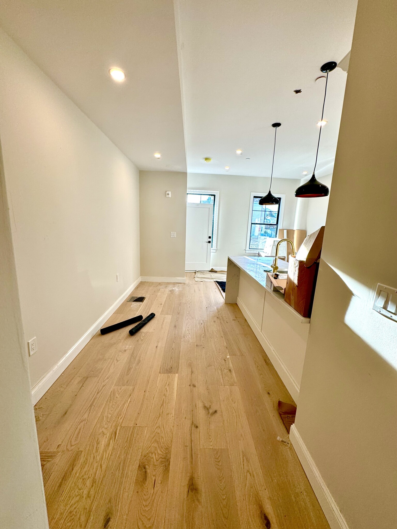 48 Woodward St, South Boston