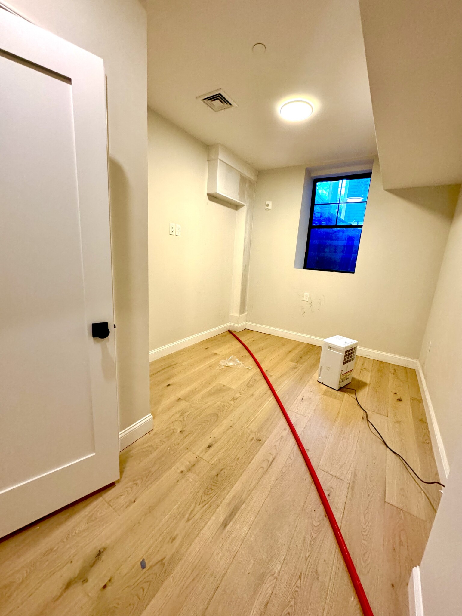 48 Woodward St, South Boston