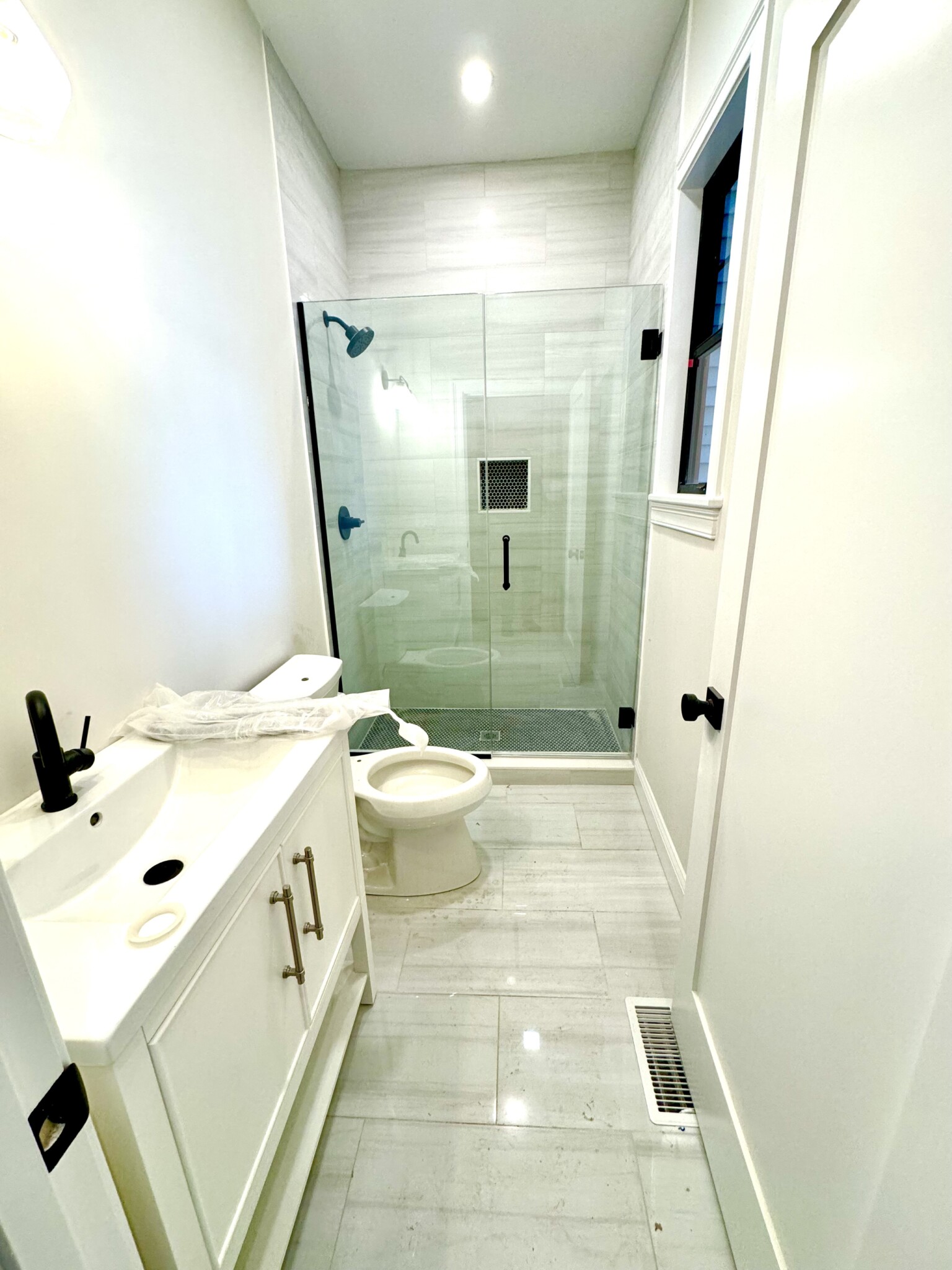 48 Woodward St, South Boston