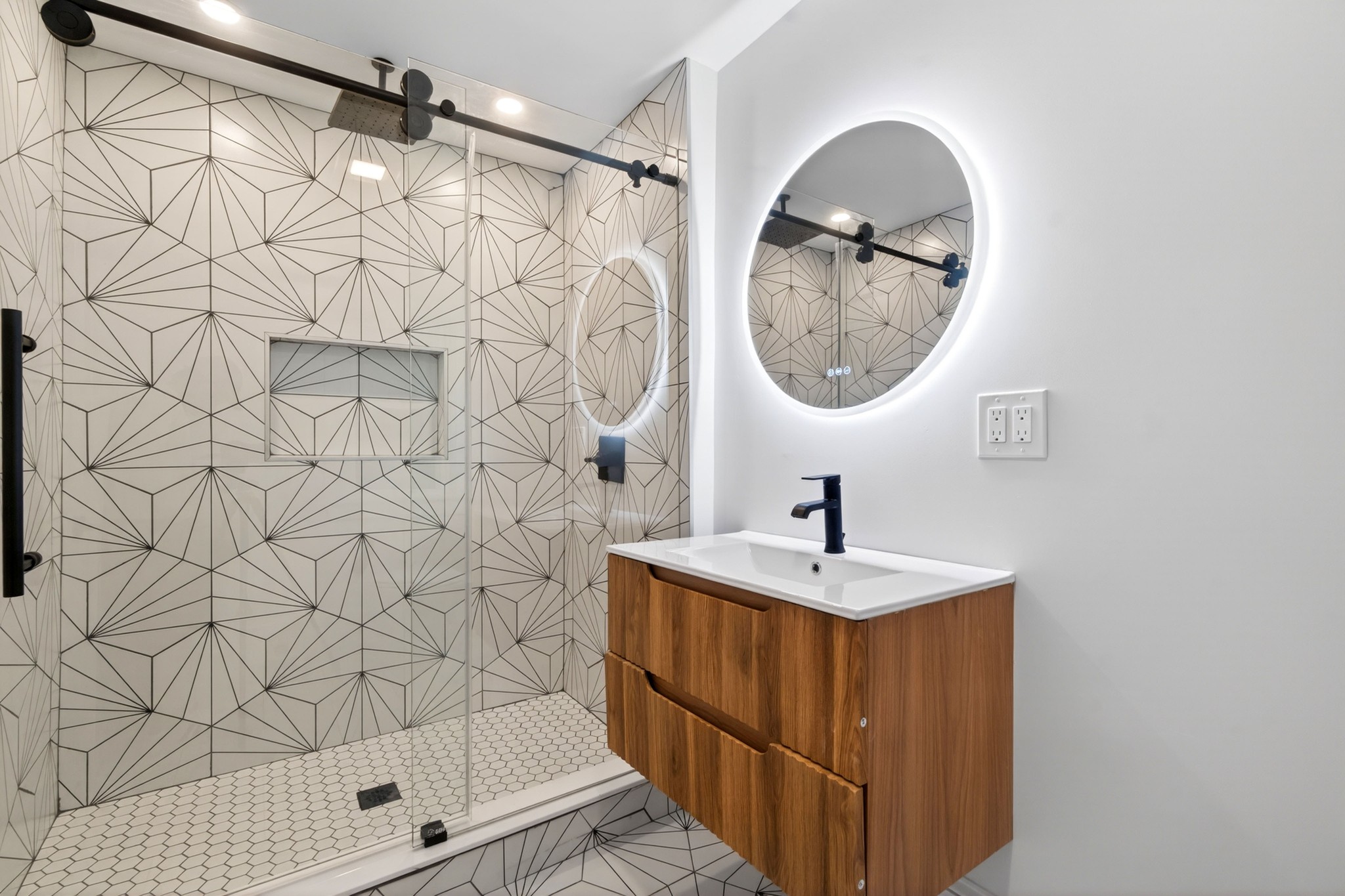 Photos of apartment on Woodstock,Somerville MA 02144