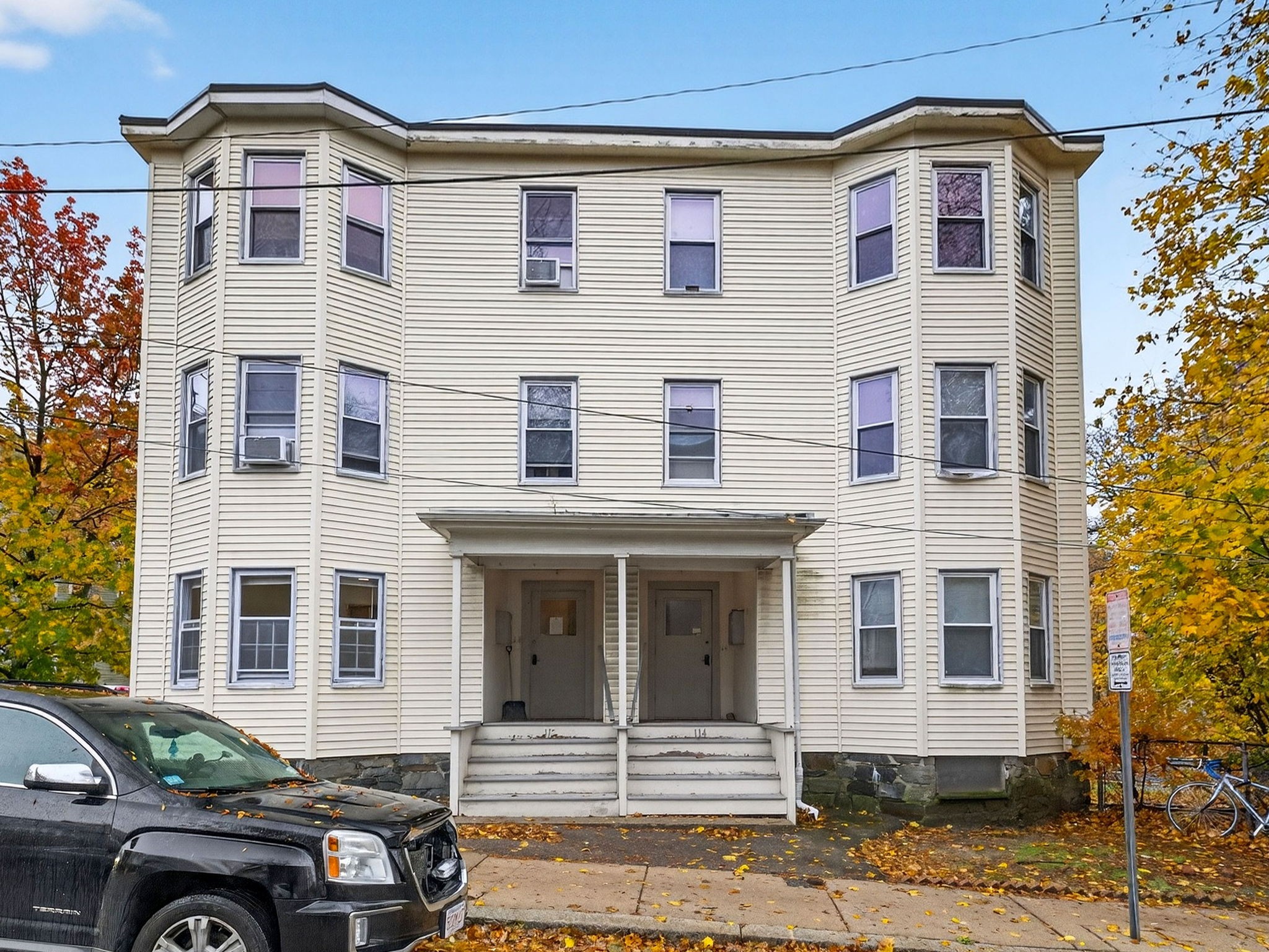 114 Woodstock