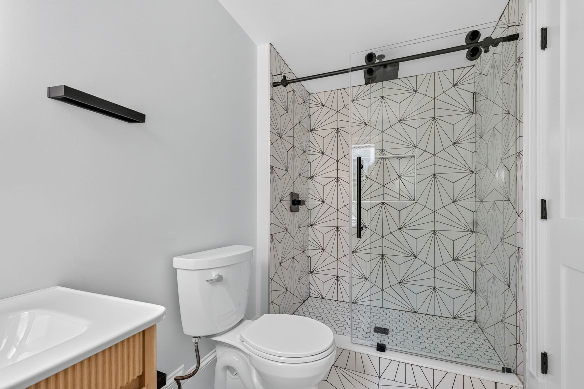 Photos of apartment on Woodstock,Somerville MA 02144