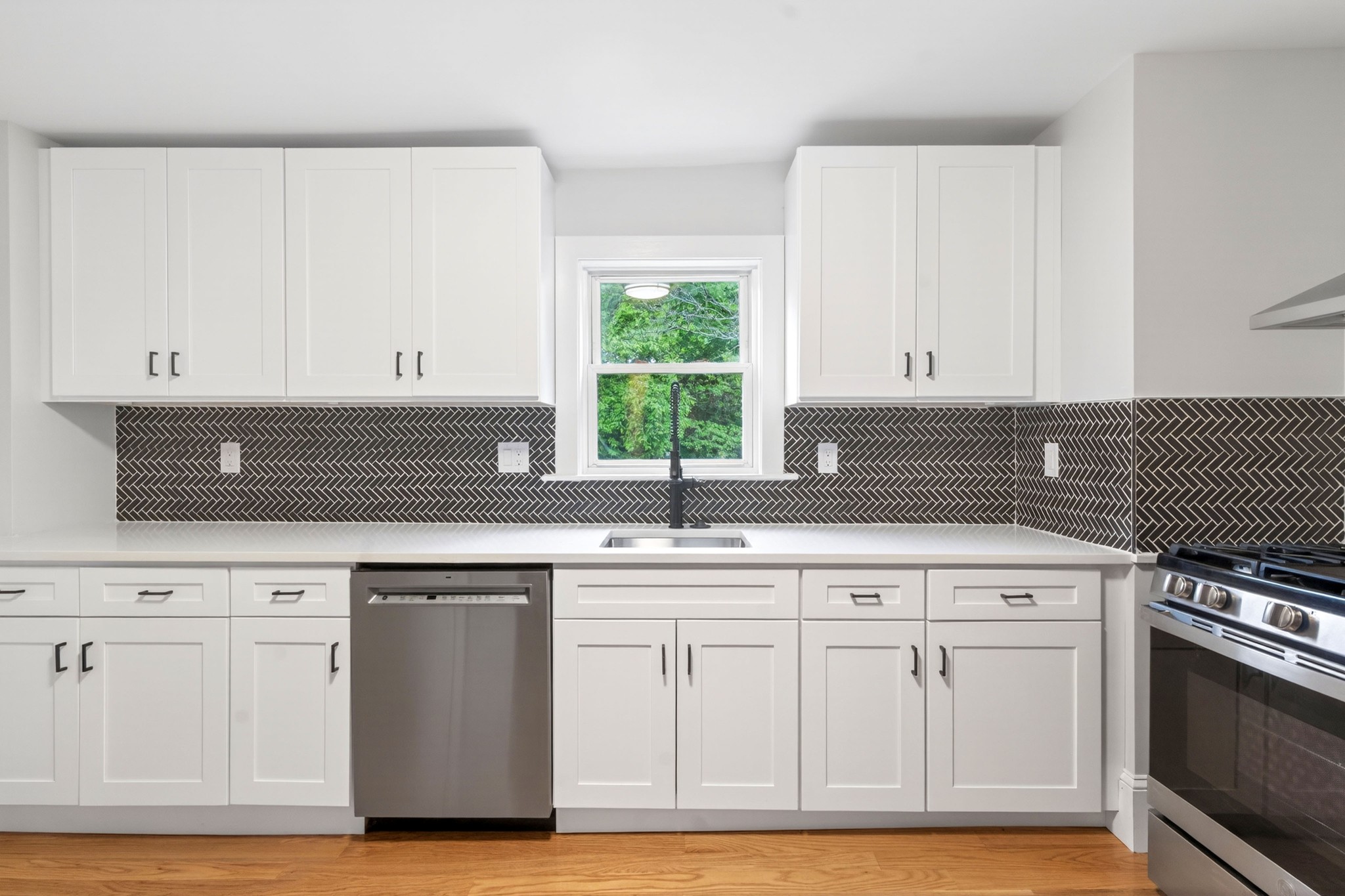 Photos of apartment on Woodstock,Somerville MA 02144