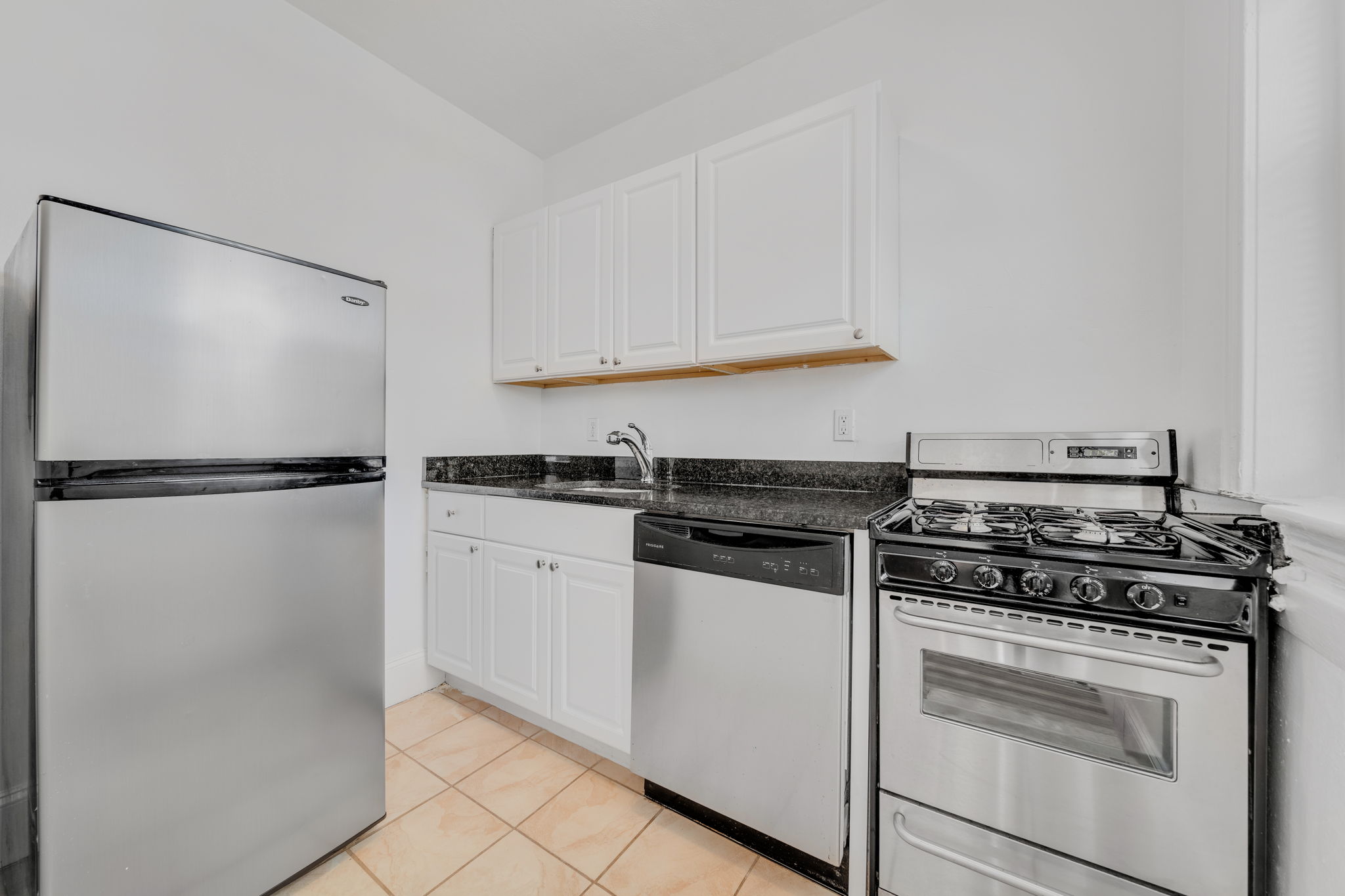 82 Brainerd Rd, Allston