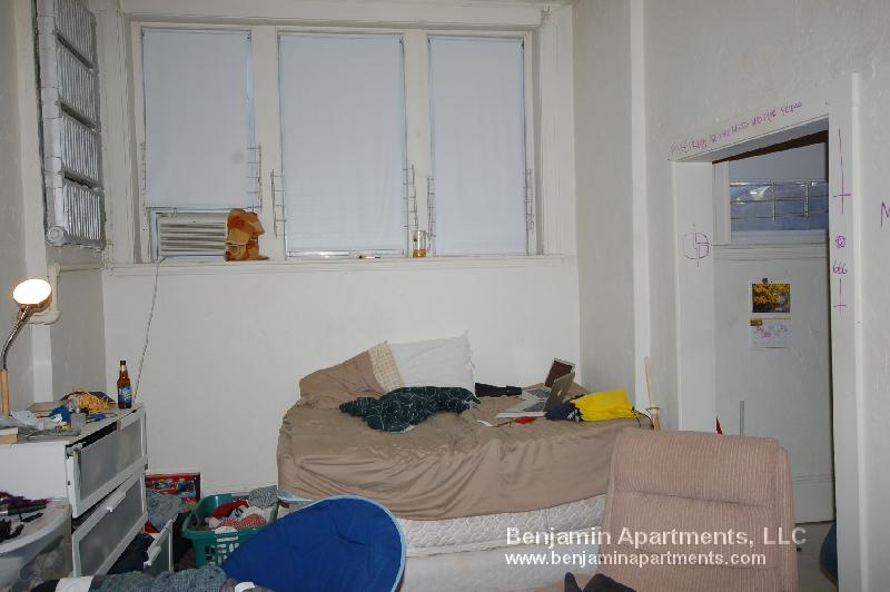 99 Brainerd Rd, Allston