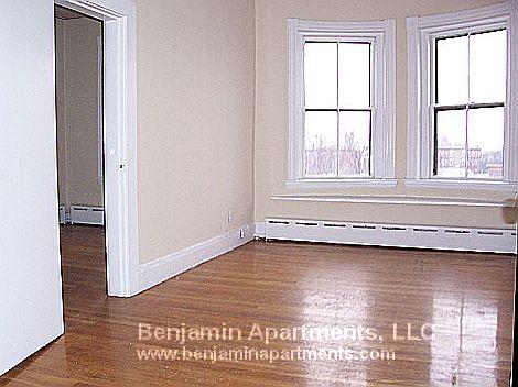 114 Willow St, Wellington-Harrington