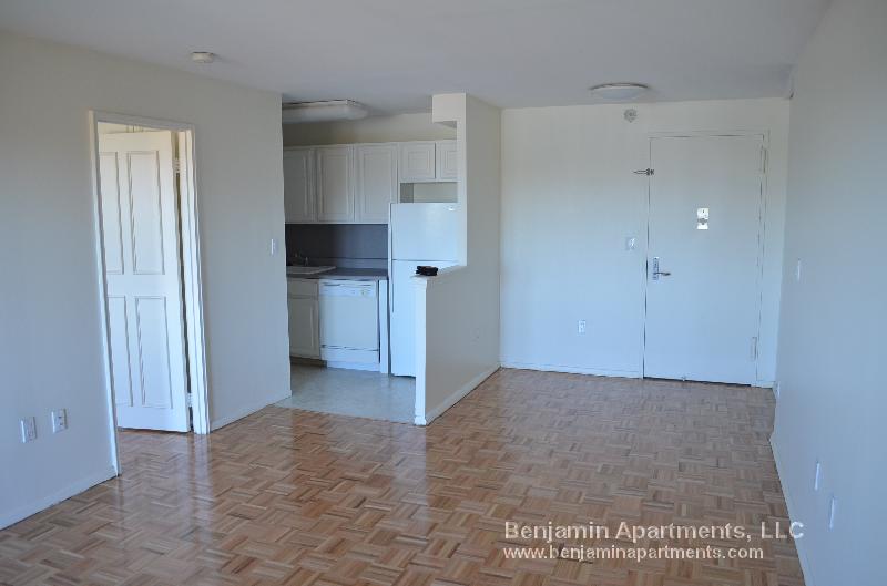 185 Freeman St, North Brookline