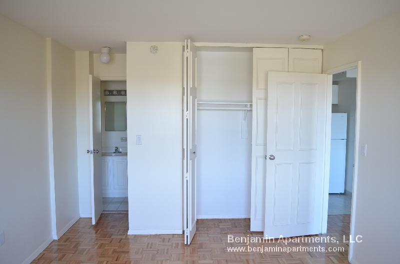 185 Freeman St, North Brookline