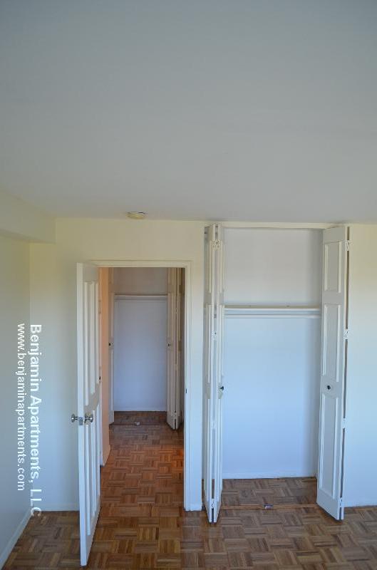 185 Freeman St, North Brookline