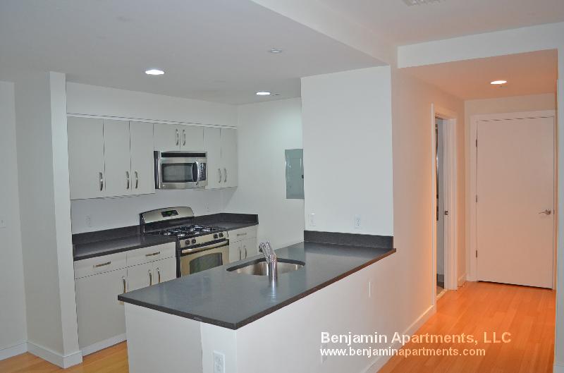 601 Albany St, South End