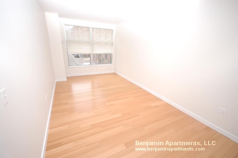 601 Albany St, South End