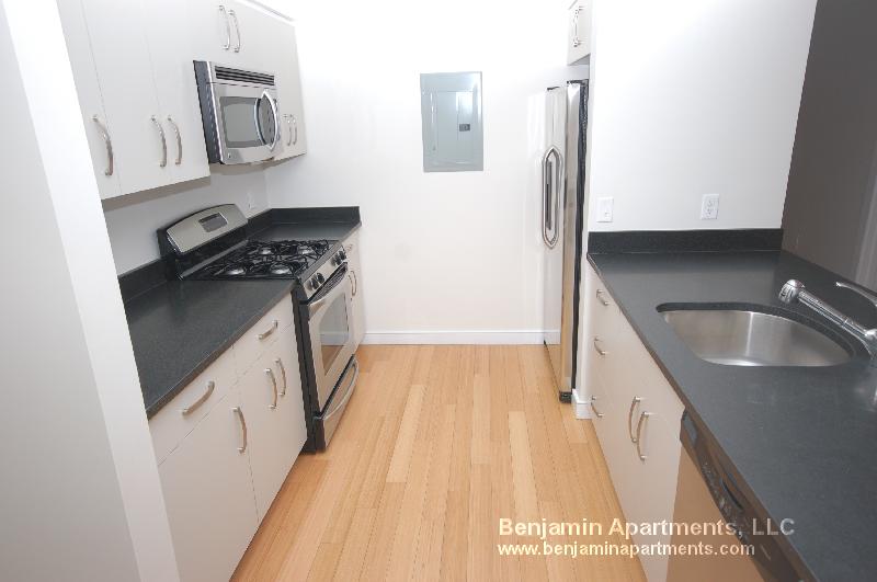 601 Albany St, South End