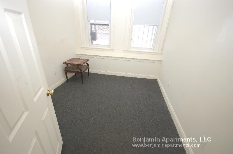 1175 Boylston St, Fenway