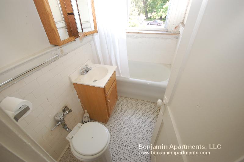 1171 Boylston St, Fenway