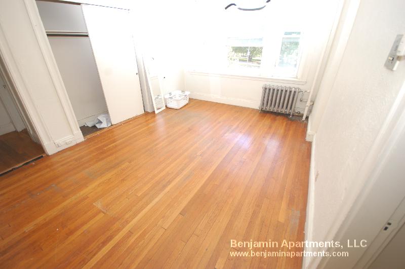 1171 Boylston St, Fenway