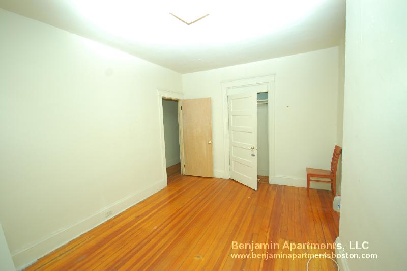 1381 Commonwealth Ave, Allston